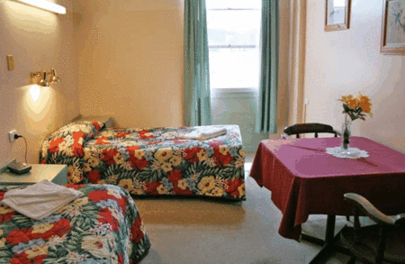 Royal Centrepoint Motel - Accommodation Australia