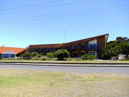 Comfort Inn Wisteria Lodge - Accommodation Australia 0