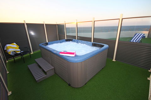 San Simeon Beachfront Apartments - Accommodation Australia 4