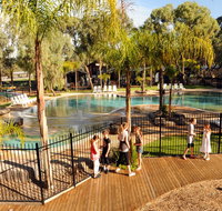 BIG4 Renmark Riverfront Caravan Park - Bed n Breakfasts