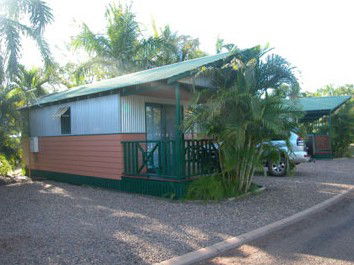 Ivanhoe Village Caravan Resort - Accommodation Australia 0