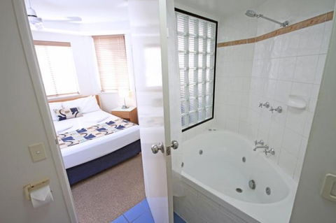 Aegean Apartments Mooloolaba - Local Tourism 5