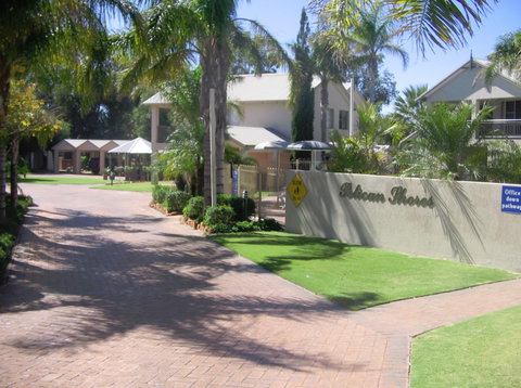 Pelican Shore Villas - Accommodation Australia 0