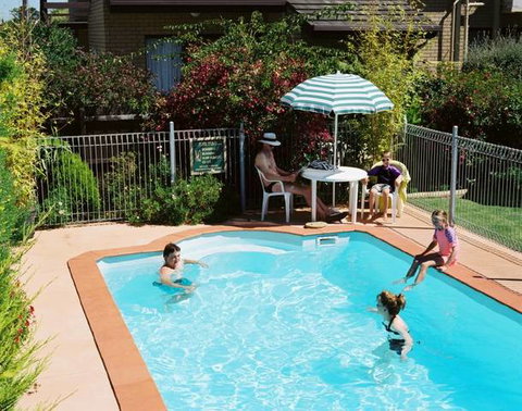 Sandpiper Holiday Apartments - Accommodation Australia 1