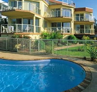 A Baywatch Apartments - Local Tourism