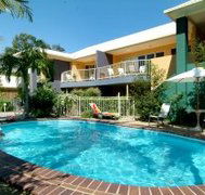 Noosa River Palms - Australia Shopping