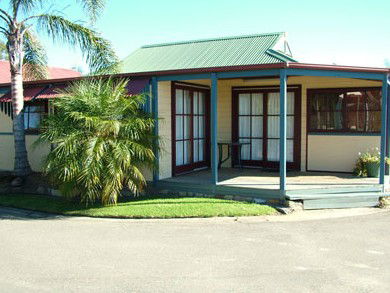 Coachhouse Marina Resort Batemans Bay - Accommodation Australia 2