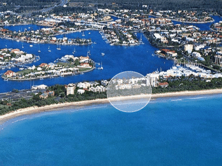 Beachcomber On The Spit - Local Tourism
