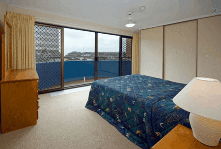 Kalua Holiday Apartments - Australia Shopping 3