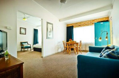 Premier Motor Inn - Accommodation Australia 2