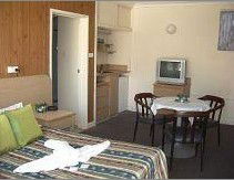 The Entrance Motel - Accommodation Australia 3