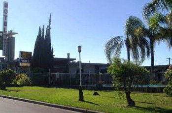 Mayfield Motel - Local Tourism 1