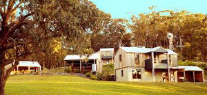 King Parrot Holiday Cottages - Accommodation Australia 1