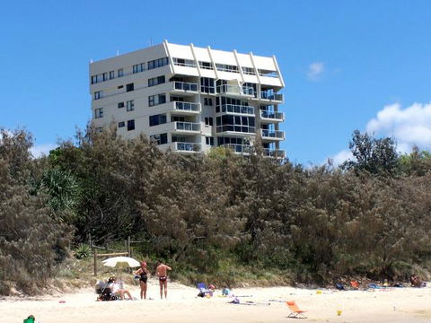 84 The Spit - Local Tourism 1