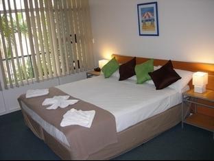 Miami Pacific Apartments - Local Tourism 1