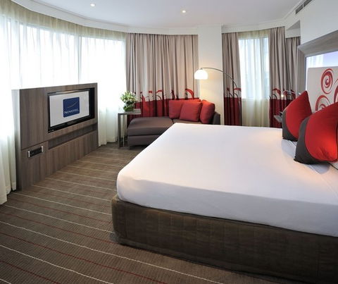 Novotel Melbourne Glen Waverley - Australia Shopping 1