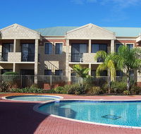 Country Comfort Inter City Perth Hotel  Apartments - Local Tourism