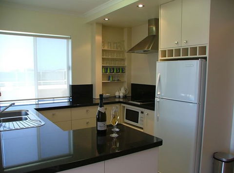 Burlington Holiday Apartments - Local Tourism 3