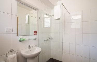Vitina Studio Motel - Accommodation Australia 4