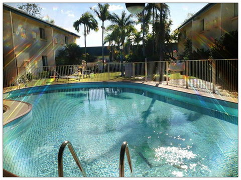 Emerald Meteor Motel - Local Tourism 3