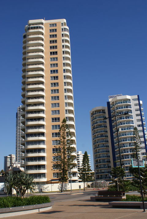 Zenith Apartments - Local Tourism 8
