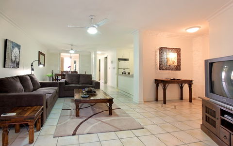 La Grande Apartments Broadbeach - Accommodation Australia 0