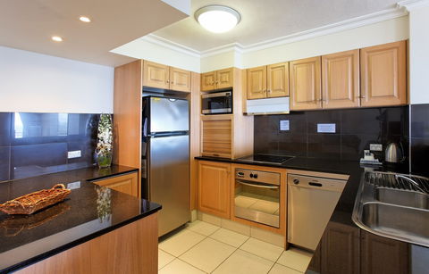 La Grande Apartments Broadbeach - Accommodation Australia 2