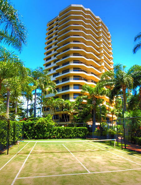 Aristocrat Apartments - Australia Shopping 2