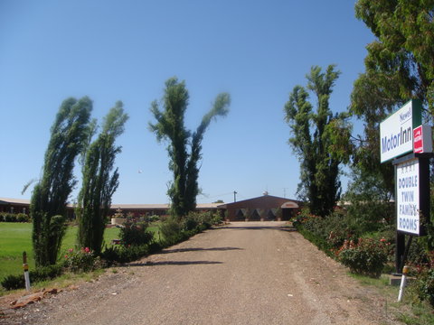 Newell Motor Inn Narrandera  - Accommodation Australia 0