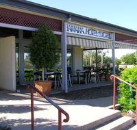 Banana Hotel Motel - Accommodation Australia