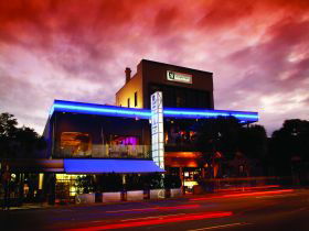 Chalk Hotel - Accommodation Australia 0