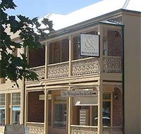 Cobb  Co Court Boutique Hotel - Accommodation Australia