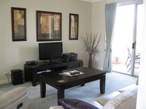 Golden Chain Heritage Motor Inn - Local Tourism 0