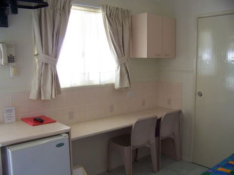The Country Way Motor Inn - Accommodation Australia 6