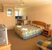 Montego Mermaid Beach Motel - Accommodation Australia