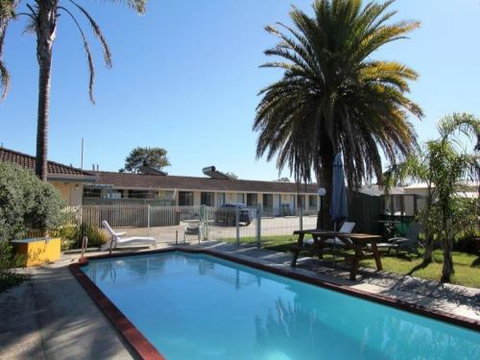 Albatross Motor Inn - Accommodation Australia 0