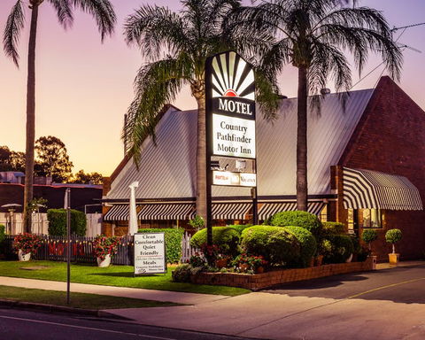 Country Pathfinder Motor Inn - Accommodation Australia 0
