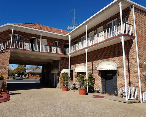 Golden Age Motor Inn - Accommodation Australia 2