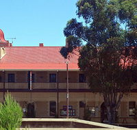 Peterborough Railway Hotel - Accommodation Australia