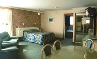 Cardiff Motor Inn - Accommodation Australia 2