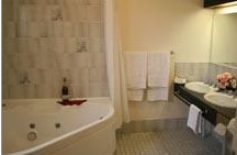Deer Park Motor Inn - Accommodation Australia 3