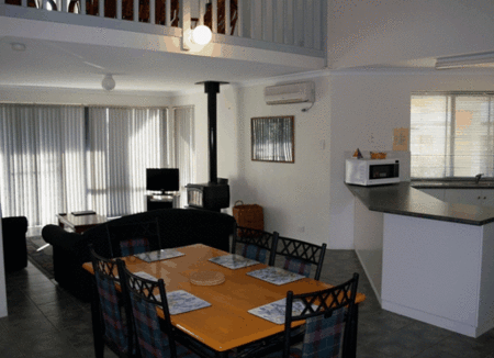 Bayside Villas - Accommodation Australia 2