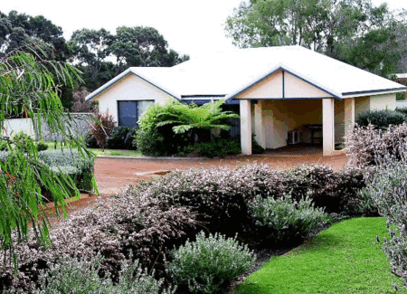 Bayside Villas - Accommodation Australia 3
