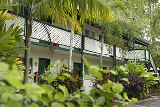 All Seasons Cairns Gateway Resort - Bed n Breakfasts 1