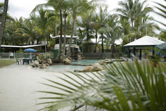 All Seasons Cairns Gateway Resort - Bed n Breakfasts 2