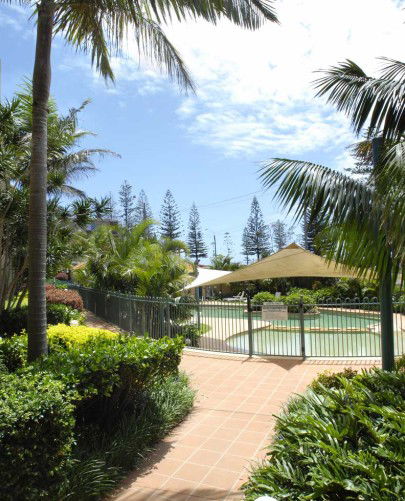 Beachcomber Resort - Accommodation Australia 1