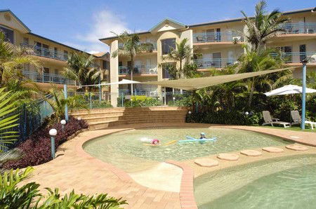 Beachcomber Resort - Accommodation Australia 5