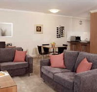 Ringwood Royale Apartment Hotel - Accommodation Australia