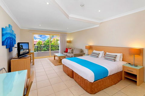 Terrigal Sails Serviced Apartments - Local Tourism 1