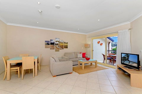 Terrigal Sails Serviced Apartments - Local Tourism 4